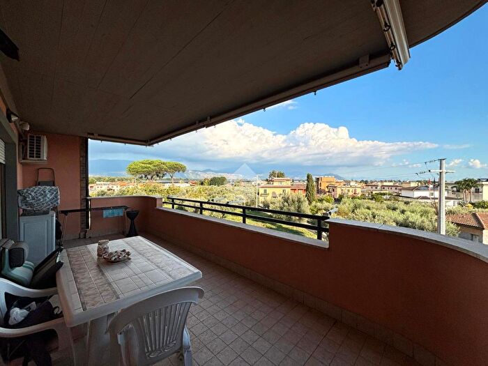 Appartamento trilocale in vendita in Via Lazzaro Spallanzani, Cisterna Di Latina