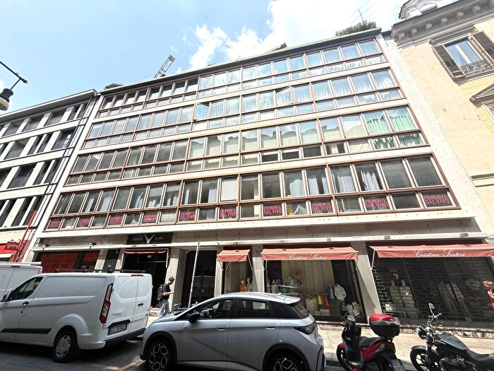 Appartamento trilocale in vendita in Via Andrea Doria Torino Piemonte Italia, Torino