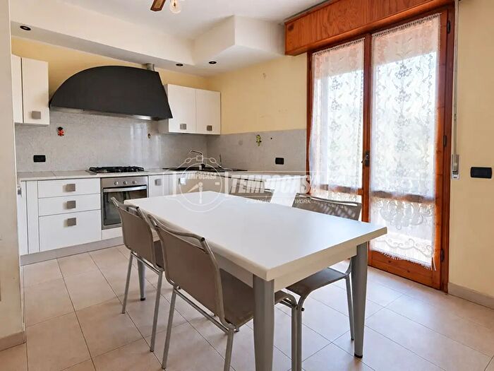 Appartamento quadrilocale in vendita in Via Pasubio Casinalbo, Formigine