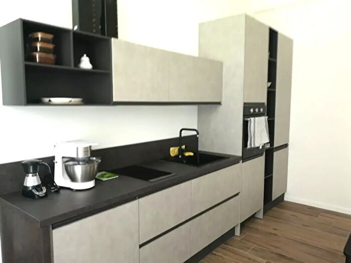 Appartamento bilocale in vendita in Viale Giovanni Suzzani, Milano