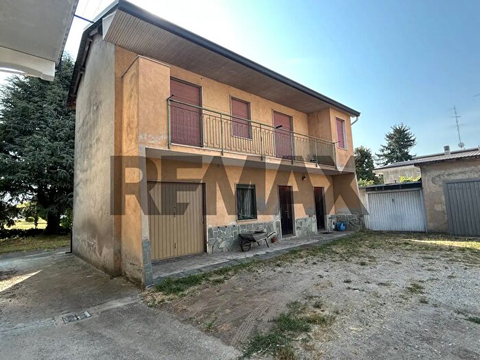 Casa trilocale in vendita in Busto Arsizio