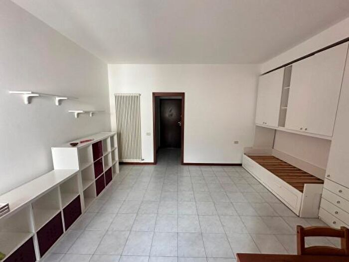 Appartamento monolocale in vendita in Via Caduti Lecchesi a Fossoli, Lecco