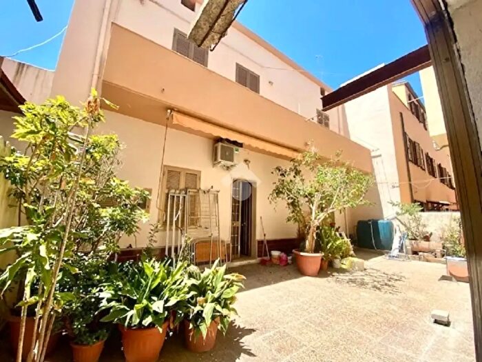 Casa trilocale in vendita in Alghero