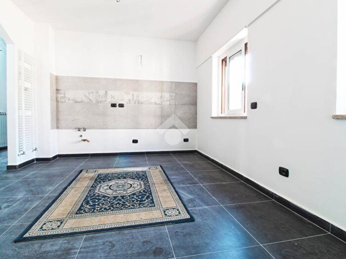 Appartamento quadrilocale in affitto in piazza duomo, Centro, Cropani