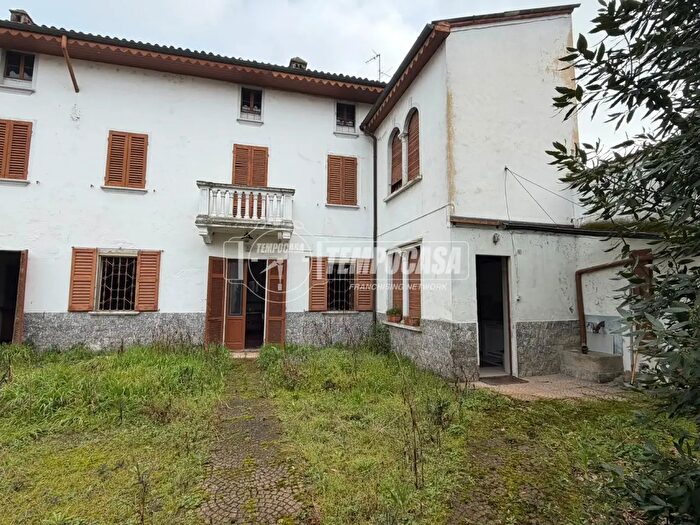 Casa con 6 locali in vendita in Corso Vittorio Veneto, Alagna