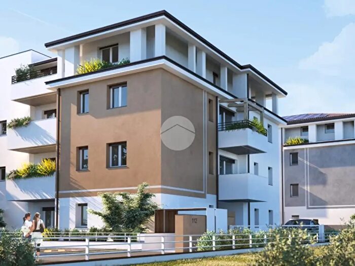 Appartamento trilocale in vendita in Via Popilia, Rimini