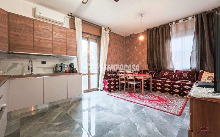 Appartamento trilocale in vendita in Via Piave, San Lazzaro Di Savena