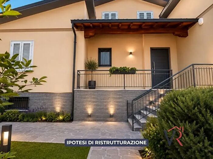 Casa quadrilocale in vendita in Via F Danesi, Offlaga