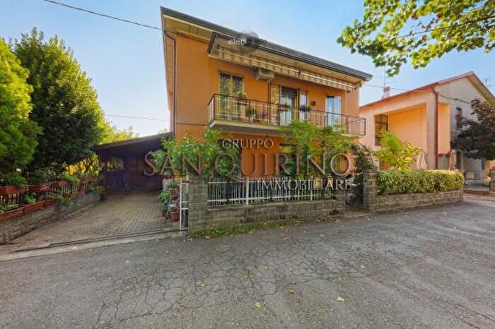 Appartamento trilocale in vendita in Via Mondaini, Reggio Emilia