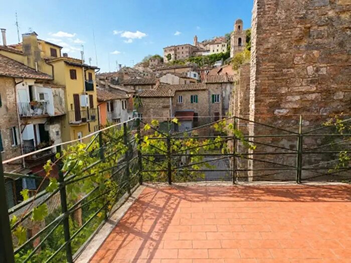 Appartamento trilocale in vendita in Perugia