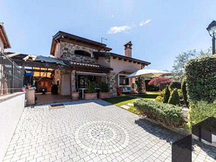 Casa trilocale in vendita in Via Tuscolana, Montecompatri