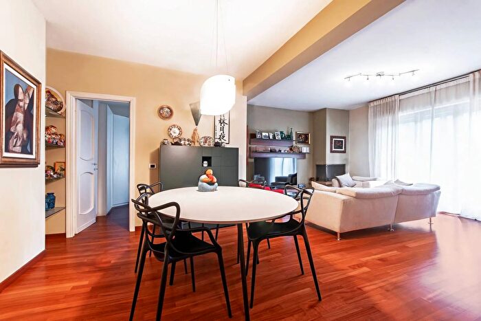 Appartamento quadrilocale in vendita in Via Provinciale Lucchese, Pistoia