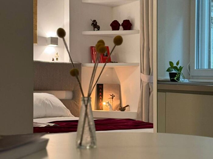 Appartamento monolocale in affitto in Via San Barnaba, Guastalla, Milano