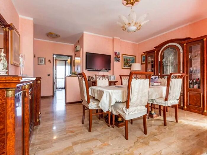 Appartamento trilocale in vendita in Via della Resistenza, Buccinasco