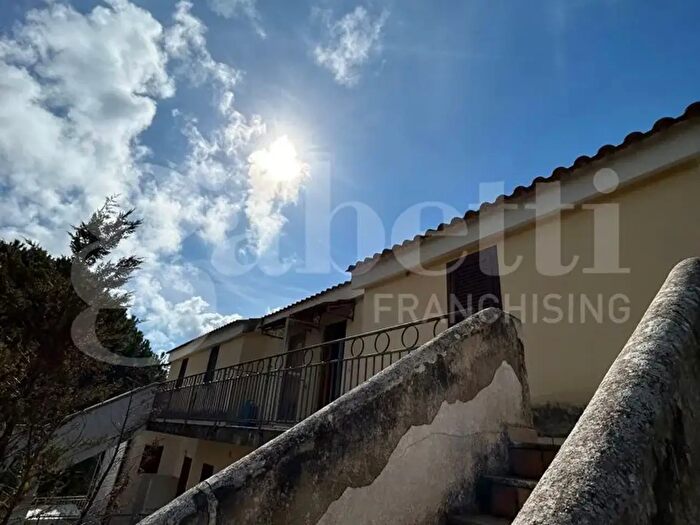 Appartamento trilocale in vendita in Contrada Dino, San Nicola Arcella