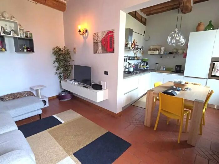 Appartamento quadrilocale in vendita in Eresa Bandettini, Lucca