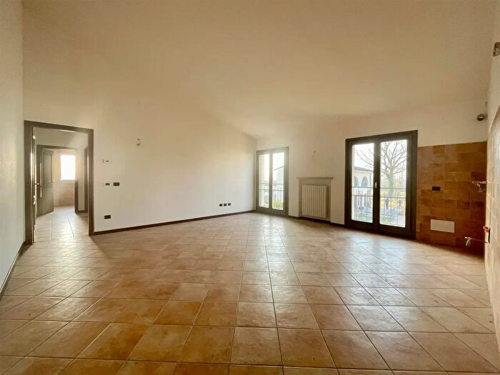 Appartamento trilocale in vendita in Borgo Virgilio