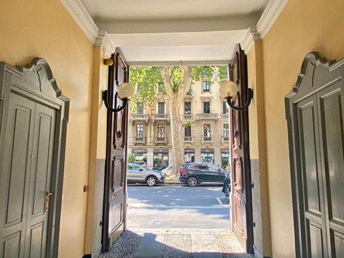 Appartamento bilocale in affitto in Viale Premuda, Piave Tricolore, Milano