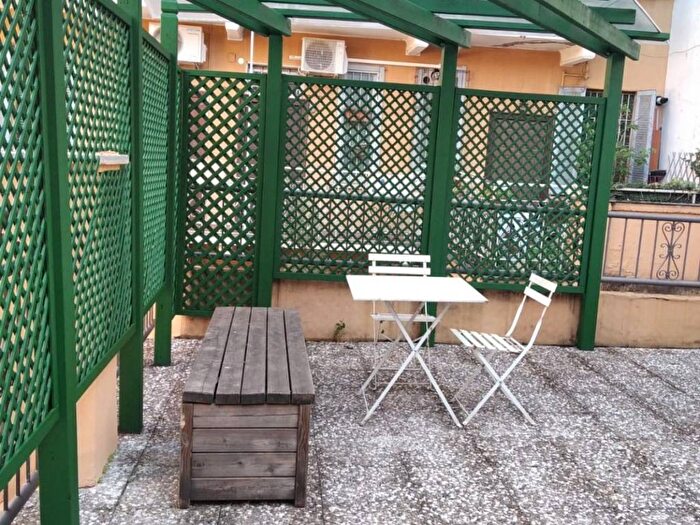 Appartamento trilocale in affitto in Via Marco Aurelio, Rovereto, Milano