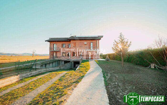 Casa con 5 locali in vendita in Strada Provinciale, Robecco Pavese