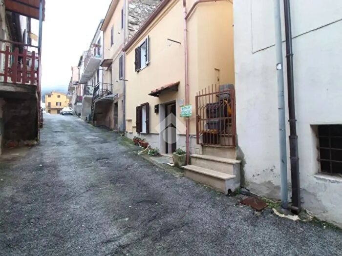 Appartamento bilocale in vendita in Vicolo SantAnna, Montorio Romano
