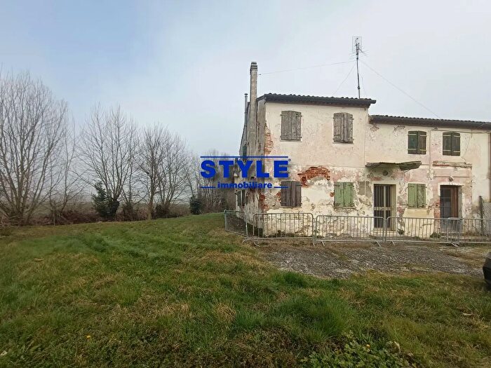 Casa con 10 locali in vendita in Pianiga