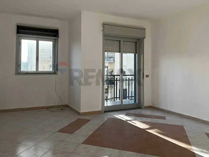 Appartamento con 5 locali in vendita in Via delle Camelie, Melilli