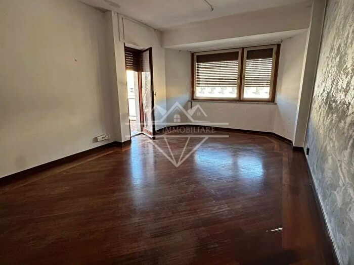 Appartamento con 5 locali in vendita in Carrara