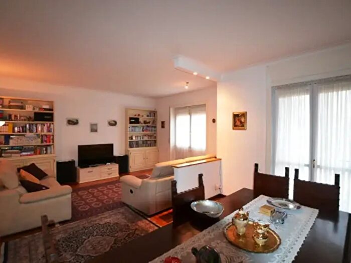 Appartamento con 5 locali in vendita in Via Nazario Sauro, Biella