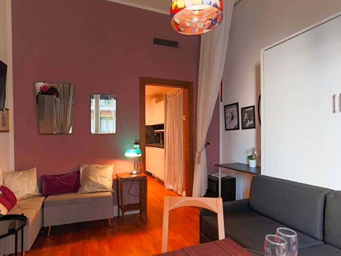 Appartamento monolocale in affitto in Corso di Porta Nuova, Porta Nuova, Milano