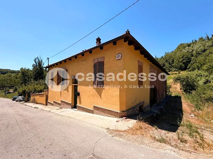 Casa con 7 locali in vendita in Via Rio Valle, Odalengo Grande