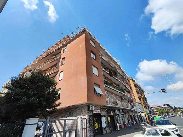 Appartamento quadrilocale in vendita in Circonvallazione Aurelia, Roma