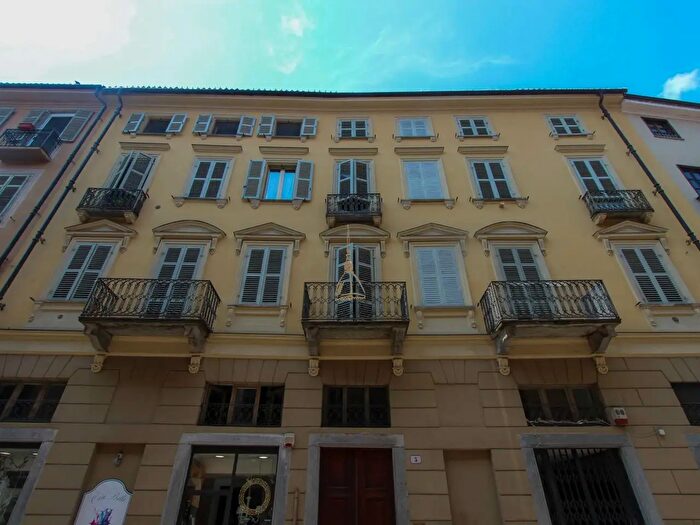 Appartamento trilocale in vendita in Via Carlo Alberto, Chieri