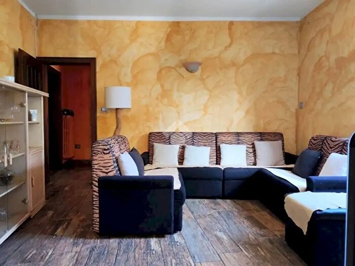 Casa quadrilocale in vendita in Strada Vignolese, Modena