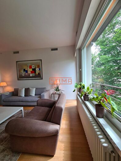 Appartamento con 10 locali in vendita in Via Toniolo, Treviso