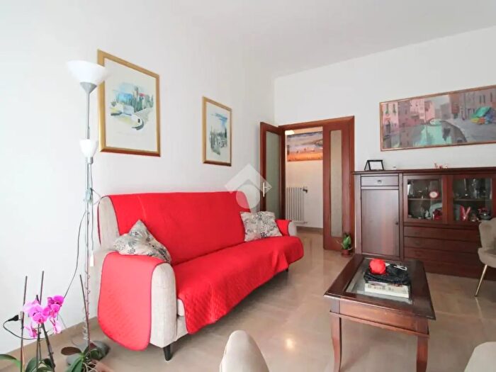 Appartamento trilocale in vendita in Via Giulio Mazzarino, Pescara