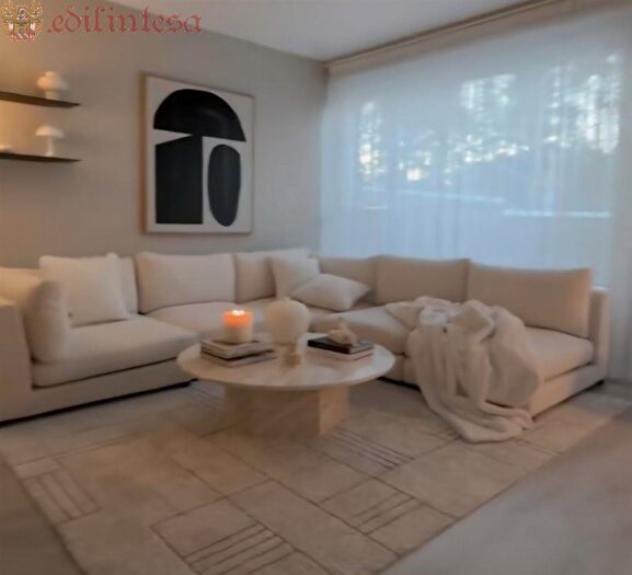 Appartamento trilocale in vendita in Via Gian Lorenzo Bernini, Monza