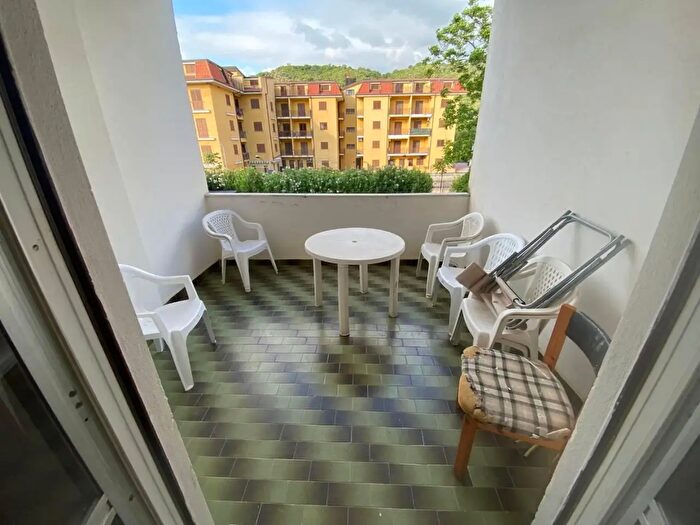 Appartamento trilocale in vendita in Marina De Luca, Nocera Terinese