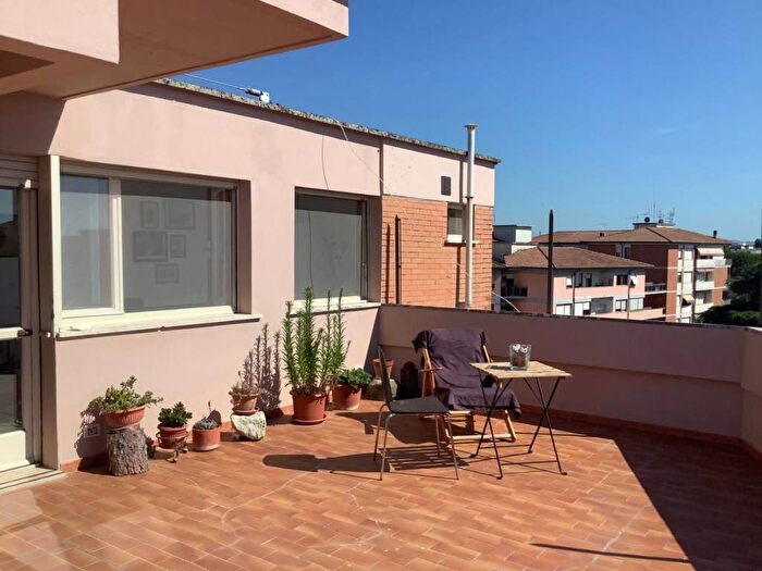 Appartamento monolocale in affitto in Via Andrea Vesalio, Landi, Pisa