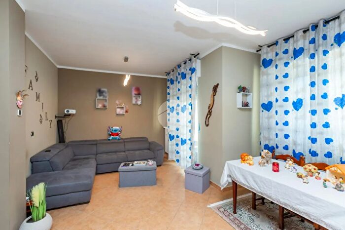 Appartamento con 5 locali in vendita in Via Luigi Einaudi, Settimo Torinese