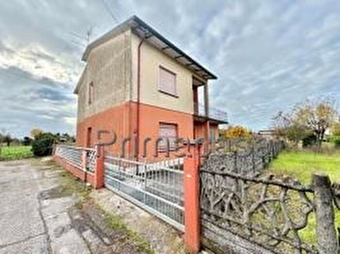 Casa con 6 locali in vendita in Via FLli Bandiera, Gazzo Veronese