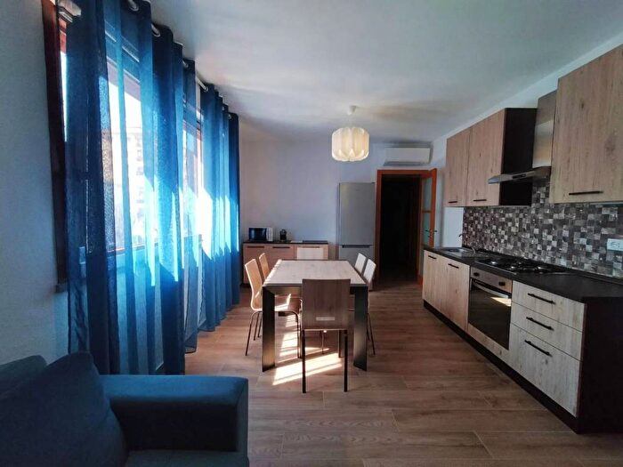 Appartamento trilocale in affitto in Via Litoranea, Zona Nuova Pratoranieri, Follonica