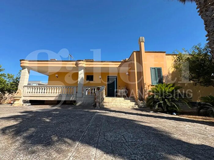 Casa con 7 locali in vendita in Via San Gregorio Armeno, Nardo'