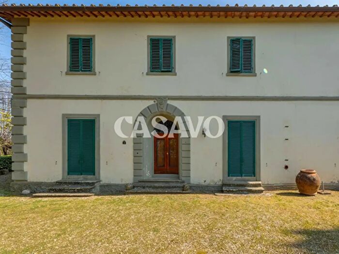Appartamento con 8 locali in vendita in Via Le Convertoie, Greve In Chianti