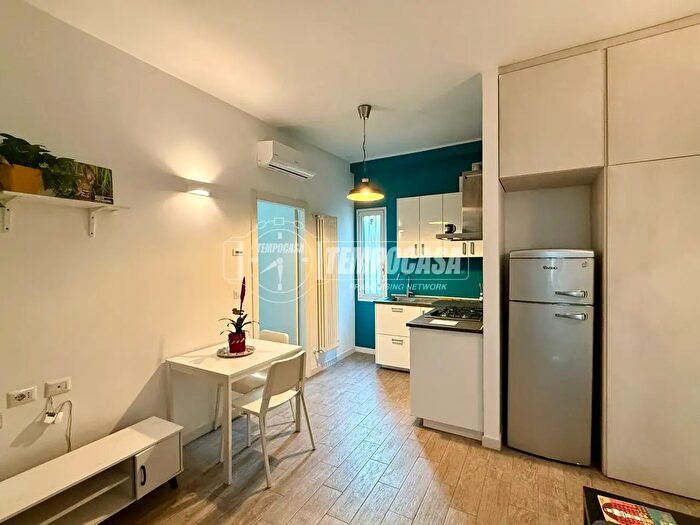 Appartamento bilocale in vendita in Via Ronchi, Milano