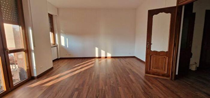 Appartamento quadrilocale in affitto in Spalto Gamondio, Alessandria