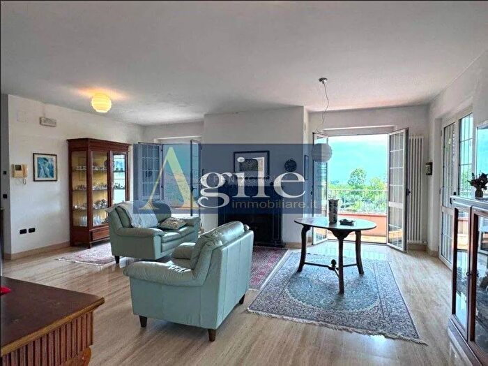 Appartamento con 5 locali in vendita in Via Gregorio XIII, San Benedetto Del Tronto