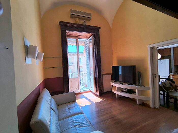 Appartamento trilocale in affitto in Via Francesco Crispi, Piazza Amedeo Parco Margherita, Napoli