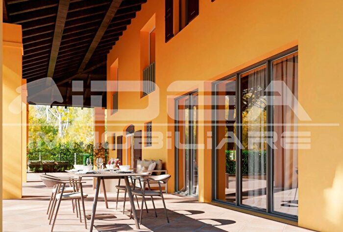 Casa con 5 locali in vendita in Strada Corletto Sud Modena, Modena