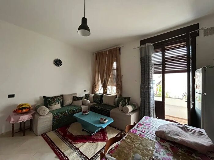 Appartamento trilocale in vendita in Via Piazzetta Giosuè Carducci, Legnago